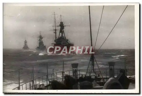 Cartes postales Bateau de guerre