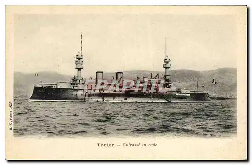 Cartes postales Bateau de guerre Toulon Cuirasse en rade