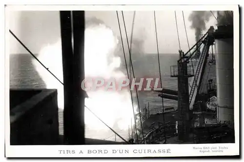 Cartes postales Bateau de guerre Tirs a bord d&#39un cuirasse