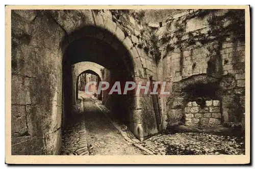 Ansichtskarte AK Saint Paul L&#39entree du village par les vieilles fortifications et le canon qui la defendait