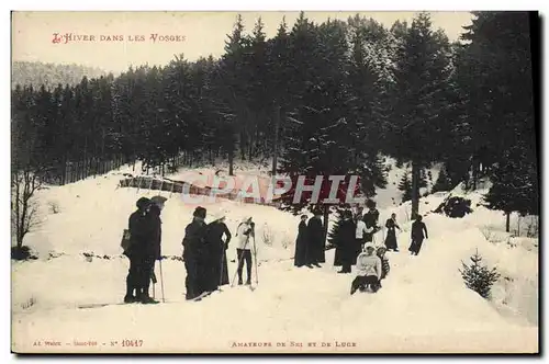 Ansichtskarte AK Sports d&#39hiver Ski L&#39hiver dans les Vosges Amateurs de ski et de luge