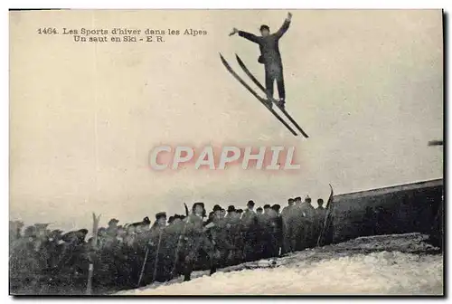 Ansichtskarte AK Sports d&#39hiver Ski Les sports d&#39hiver dans les Alpes un saut en ski