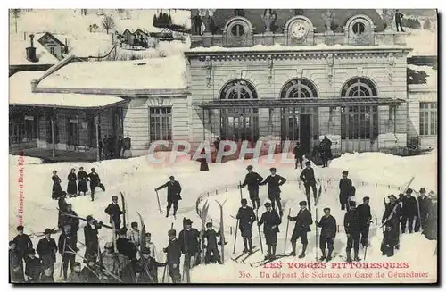 Cartes postales Sports d&#39hiver Ski Vosges Un depart de skieurs en gare de Gerardmer