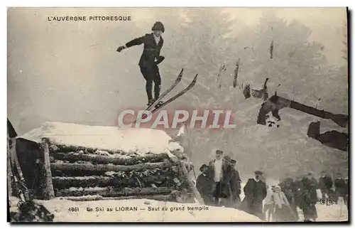 Ansichtskarte AK Sports d&#39hiver Ski Le ski au Lioran Saut au grand tremplin