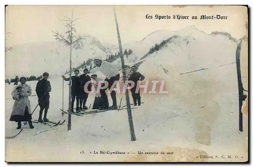Cartes postales Sports d&#39hiver Ski Mont Dore le ski Gymkhana Un exercice de saut