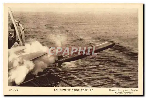 Cartes postales Bateau Guerre Lancement d'une torpille
