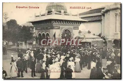 Cartes postales Exposition Marseille 1906 Pavillon de l&#39amer Picon distribution des echantillons