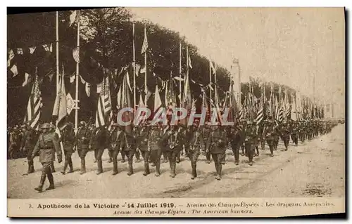 Ansichtskarte AK Militaria Apotheose de la Victoire 14 juillet 1919 Avenue des Champs Elysees