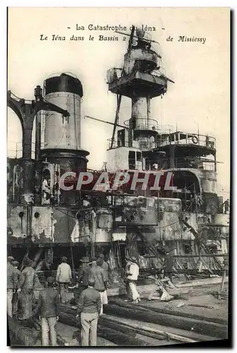 Cartes postales Bateau Guerre Catastrophe du Iena Le Iena dans le bassin de Missiessy