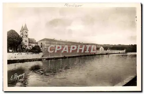 Cartes postales Prison melun Notre Dame et la prison centrale