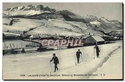 Ansichtskarte AK Sports d&#39hiver Ski Skieurs au Monestier de Clermont
