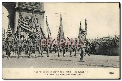 Cartes postales Militaria Fetes de la victoire 14 juillet 1919 Le defile Les etendards americains