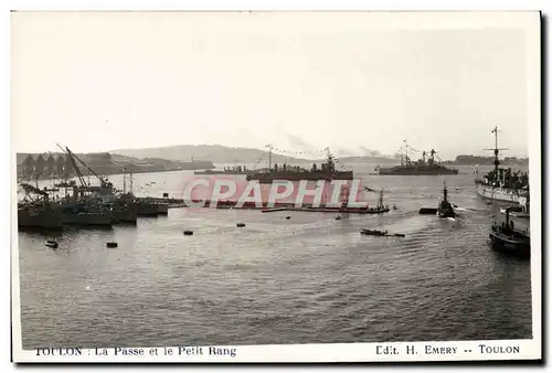 Cartes postales Bateau Guerre Toulon La passe et le petit rang