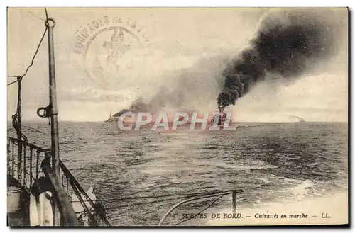 Cartes postales Bateau Guerre Cuirasses en marche