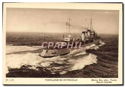 Cartes postales Bateau Guerre Torpilleur en patrouille