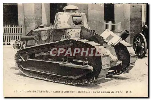 Ansichtskarte AK Militaria Tank Paris Musee de l&#39armee Char d&#39assaut Renault avec canon de 37