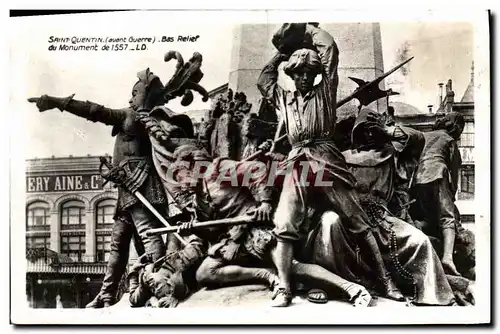 Cartes postales moderne Saint Quentin L&#39Hotel De Ville Bas relief du monument de 1557