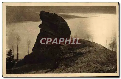 Ansichtskarte AK Lac D&#39Issarles Le sphinx a contre jour