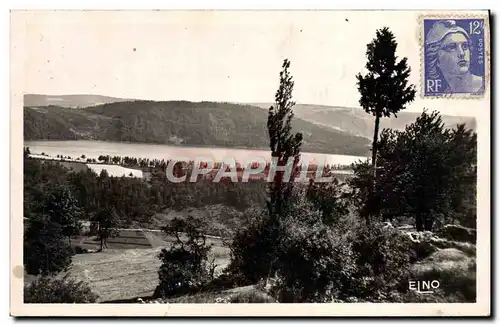 Cartes postales Lac D&#39Issarles Vue generale prise de Sage