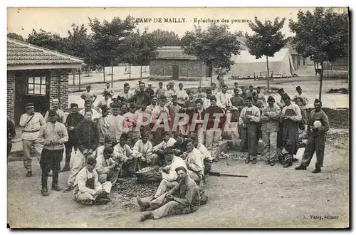 Cartes postales Militaria Camp de Mailly Epluchage des pommes