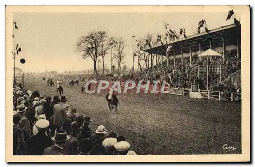 Cartes postales Cheval Equitation Hippisme Feurs Hippodrome La tribune