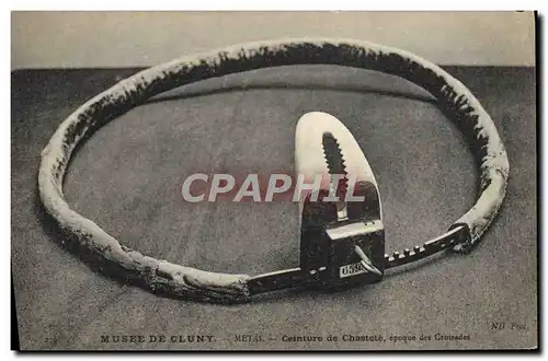 Cartes postales Nu erotique Femme Ceinture de chastete Musee de Cluny Paris Epoque des Croisades