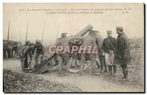 Cartes postales Militaria Mise en batterie du nouveau mortier anglais de 120 au sud d&#39Ypres parmi les culture