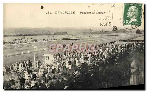 Ansichtskarte AK Cheval Equitation Hippisme Deauville Pendant la course