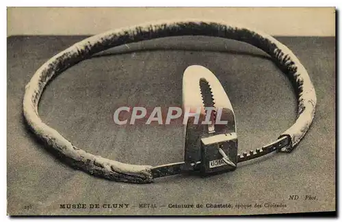 Cartes postales Nu erotique Femme Musee de Cluny Paris Metail ceinture de chastete epoque des croisades