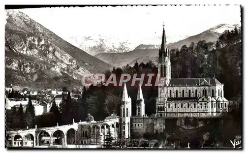 Cartes postales moderne Lourdes La Basilique