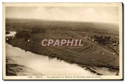 Cartes postales Cheval Equitation Hippisme Vichy Vue generale du champ de courses prise en avion