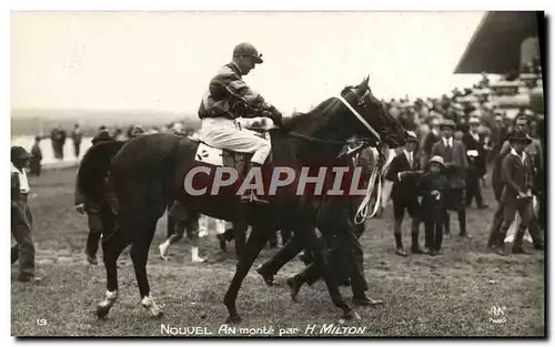 Ansichtskarte AK Cheval Equitation Hippisme Nouvel an monte par H Milton