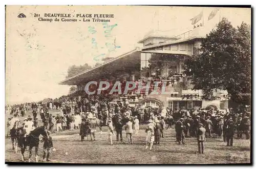 Ansichtskarte AK Cheval Equitation Hippisme Deauville Champ de courses Les tribunes