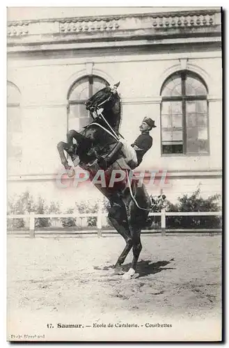 Ansichtskarte AK Cheval Equitation Hippisme Saumur Ecole de cavalerie Courbettes