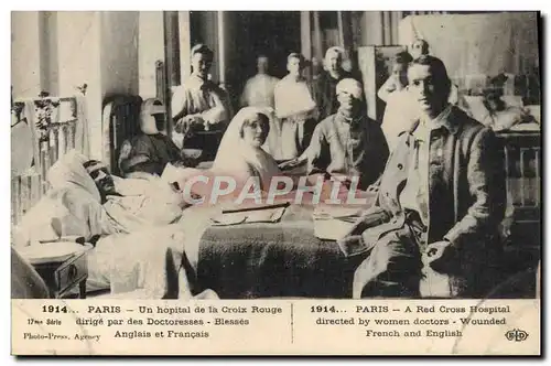 Cartes postales Un hopital de la Croix Rouge dirige par les doctoresses Blesses anglais et francais