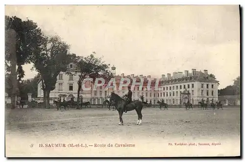 Ansichtskarte AK Cheval Equitation Hippisme Saumur Ecole de cavalerie
