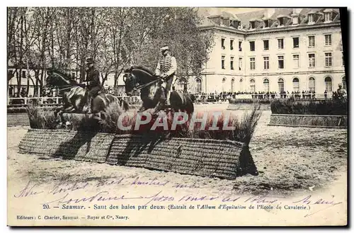 Cartes postales Cheval Equitation Hippisme Saumur Saut des haies par deux