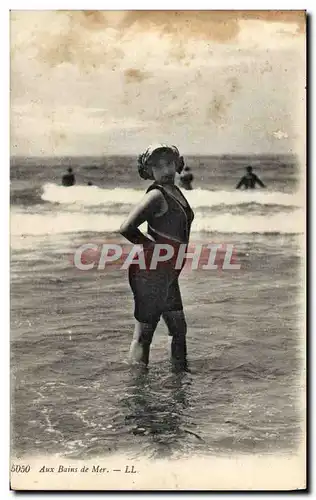 Cartes postales Femme Maillot de Bains Aux bains de mer