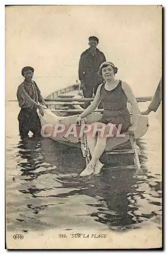 Cartes postales Femme Maillot de Bains Sur la plage