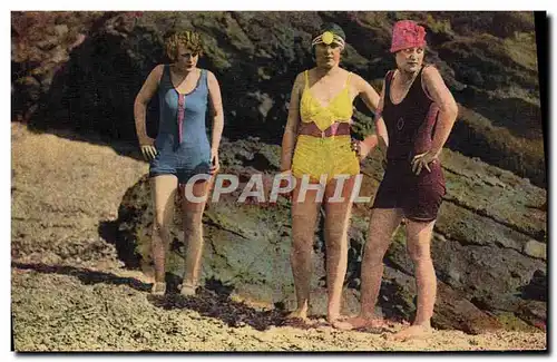 Cartes postales Femme Maillot de Bains Halte avant le bain