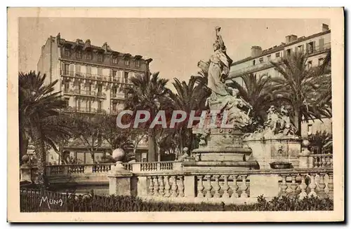 Cartes postales Toulon La Place De La Liberte Le monument de la federation