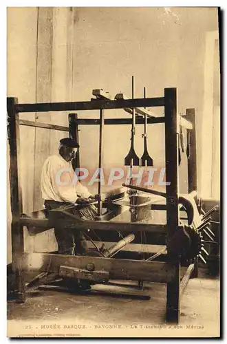 Cartes postales Folklore Musee basque Bayonne Le tisserand a son metier