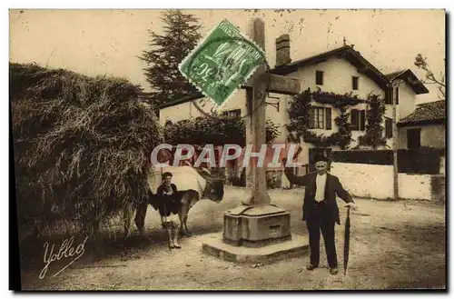 Ansichtskarte AK Folklore Pays basque Depart pour la Messa Attelage Boeufs