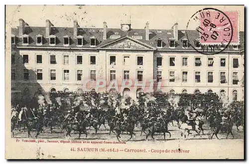 Ansichtskarte AK Cheval Hippisme Saumur Carrousel Coups de revolver