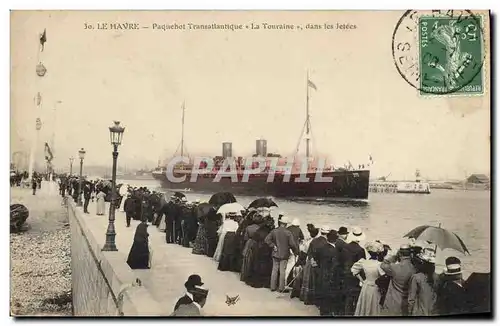 Cartes postales Bateau Paquebot Transatlantique La Touraine dans les jetees Le Havre