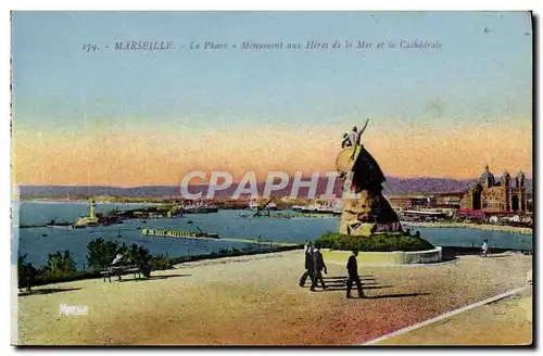 Ansichtskarte AK Marseille Le Phare Monument aux Heros de la mer et la cathedrale