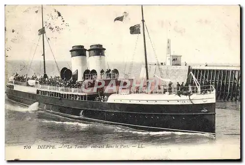 Cartes postales Bateau Dieppe La Tamise entrant dans le port