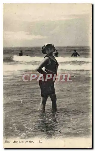 Cartes postales Femme Maillot de Bains Aux bains de mer