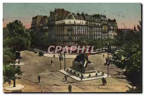 Cartes postales Paris La place Denfert Rochereau et le lion de Belfort