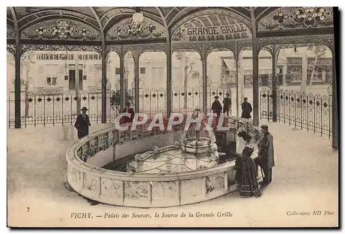 Cartes postales Thermalisme Vichy Palais des Sources La source de la grande grille